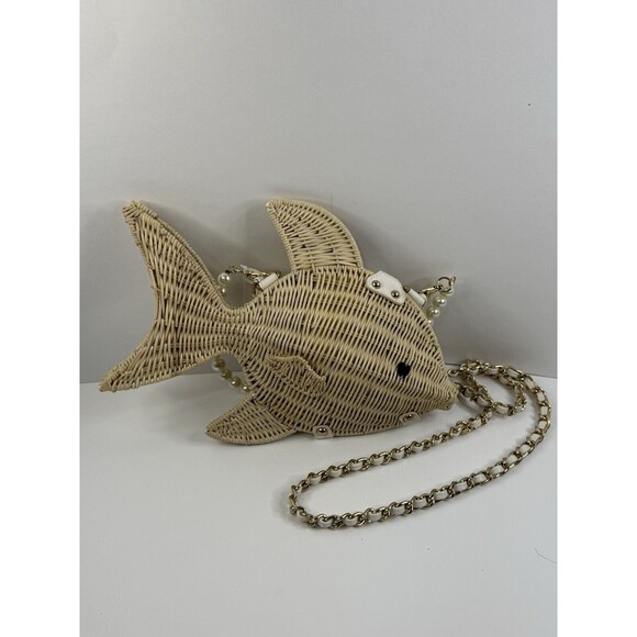Betsey Johnson Tan Wicker Fish Shaped Pearl Multi Strap Crossbody Purse NWT - Picture 1 of 14